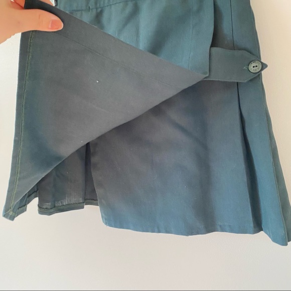 Vintage School Pleaded Short Green Skirt Made in England - Picture 3 of 7